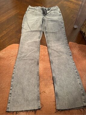 Women’s Gray Washed Slight Flare Leg Raw Edge Hem Jeans